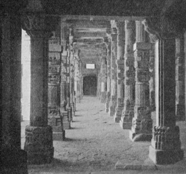 Fig. 76. Colonnade in Kuwwat ul Isl&aacute;m Mosque.