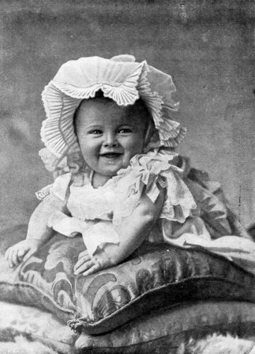 HAPPY AS A KING.
Gunn and Stuart, Photo.