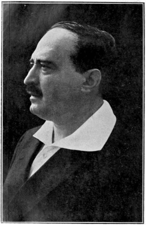 PORTRAIT DE BLASCO AU MOMENT OÙ IL ÉCRIVIT «LES QUATRE
CAVALIERS DE L’APOCALYPSE»