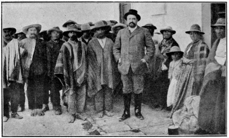 BLASCO ENTOURÉ D’INDIENS CIVILISÉS QUI TRAVAILLAIENT DANS
SES TERRES