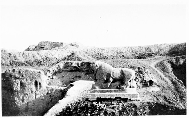 Fig. 104.&mdash;BABYLON, THE LION.