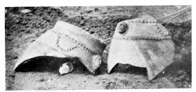 Fig. 19.&mdash;TELL AḤMAR. EARTHENWARE JAR.