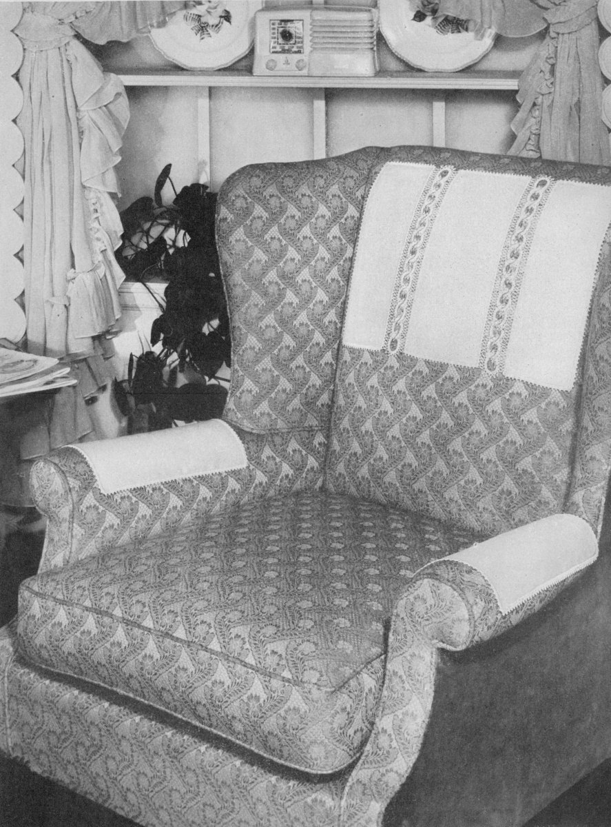 Interlocking Wedding Rings combined with your
favorite color material for smartness