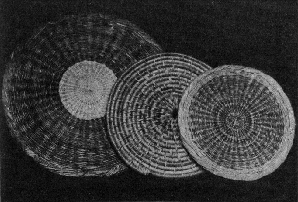 Drei Untersetzer in verschiedenen
  Größen